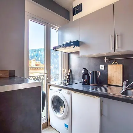 Homelivia Av Jean Medecin * Nizza